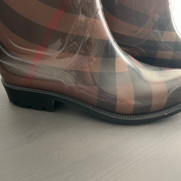 Burberry Rain Boots - Picture 4 of 6